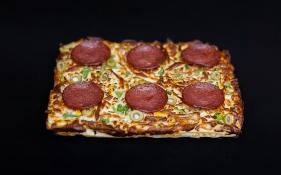 پیتزا پپرونی