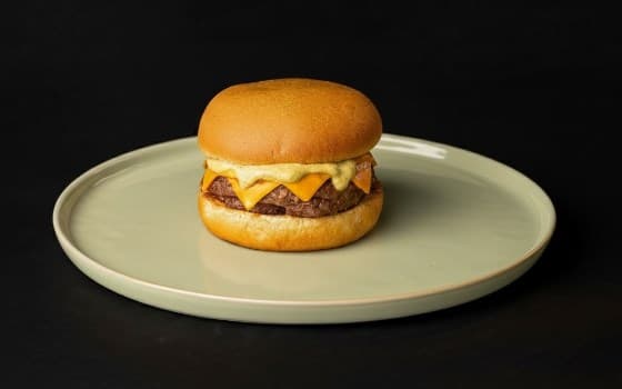 چیزبرگر فلفل هالوپینو